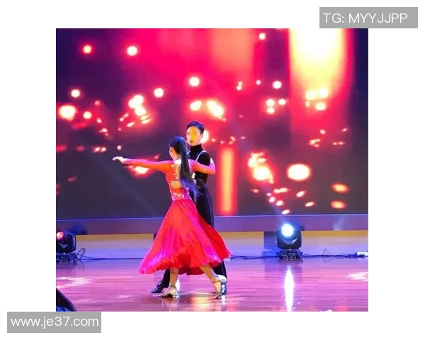 韩国伴舞足球明星盘点与他们的舞蹈风格解析