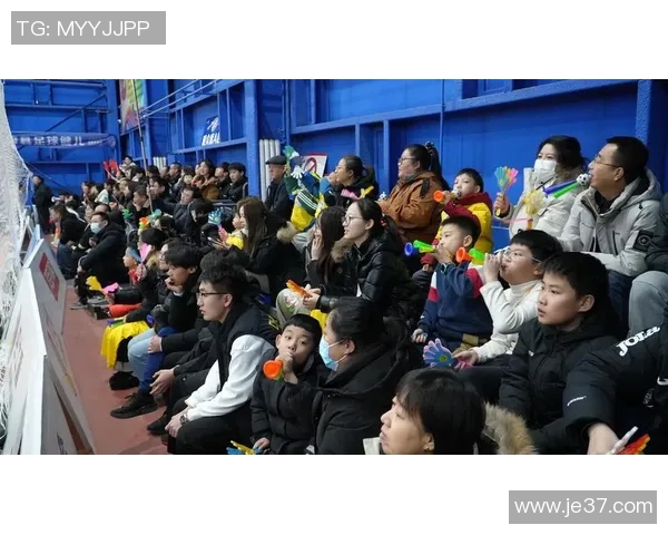 张家口足球明星赛事盛况空前吸引众多球迷共同见证精彩对决